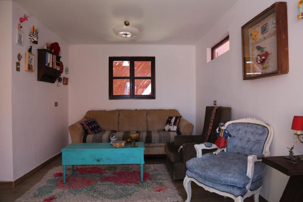 Istumisnurk majutusasutuses Hostal Montepardo