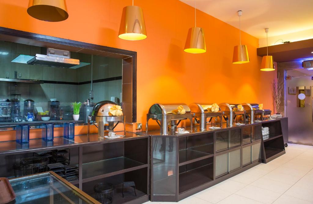 City Seasons Suites - Resim 32