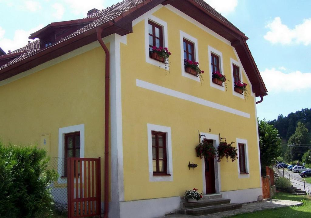 Budova, v ktorej sa apartmán nachádza
