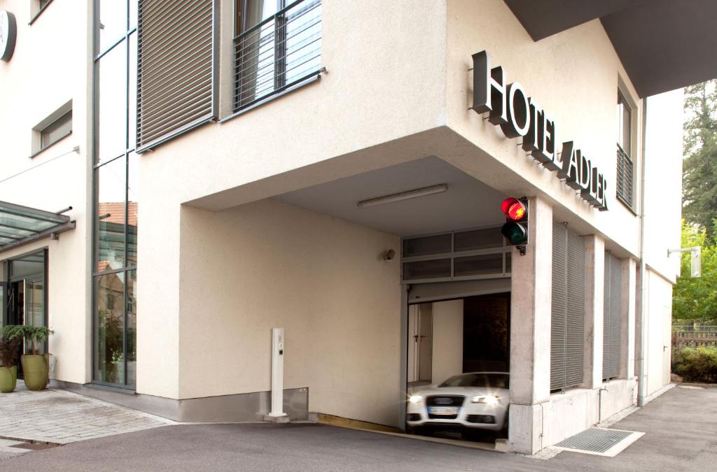 Budova, kde se hotel nachází