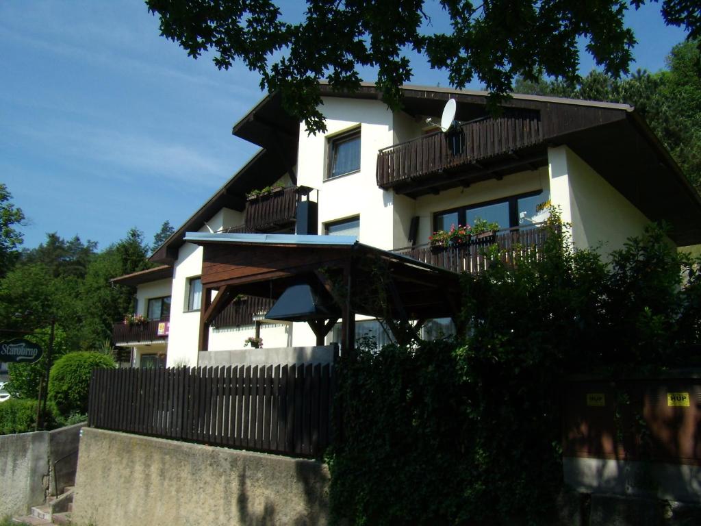 Budova, kde se apartmán nachází