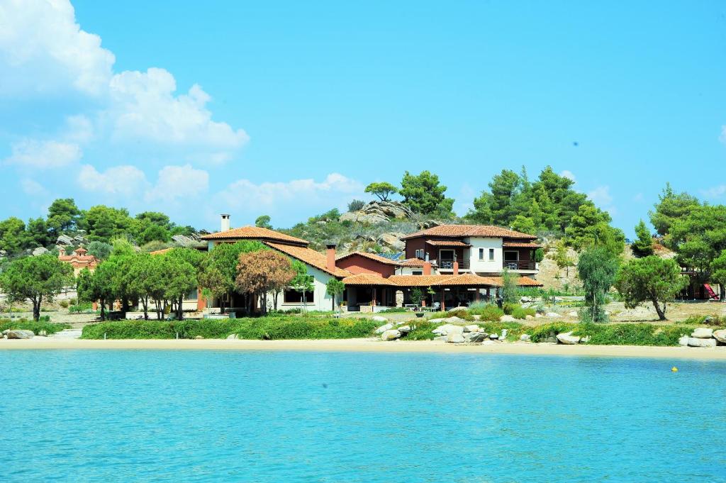 DiaporosにあるVilla Beyond Paradiseの海辺の家