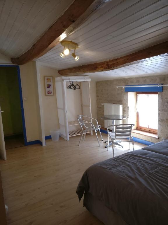 Des Km à La Ronde - Habitación Doble O Twin