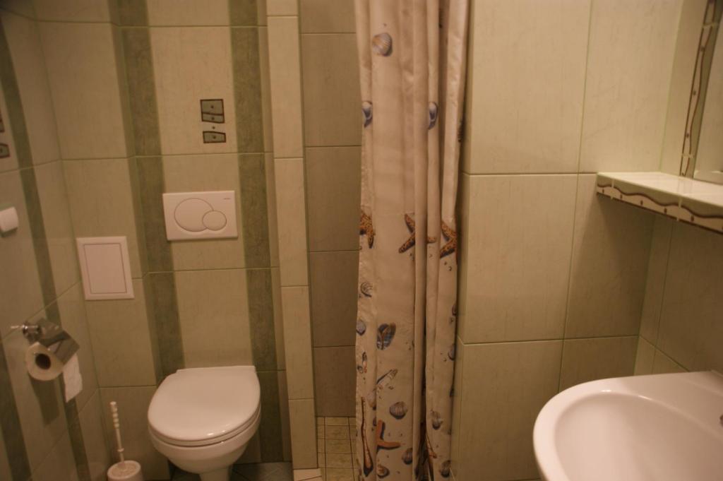 Kúpeľňa v ubytovaní Gościniec Pan Tadeusz