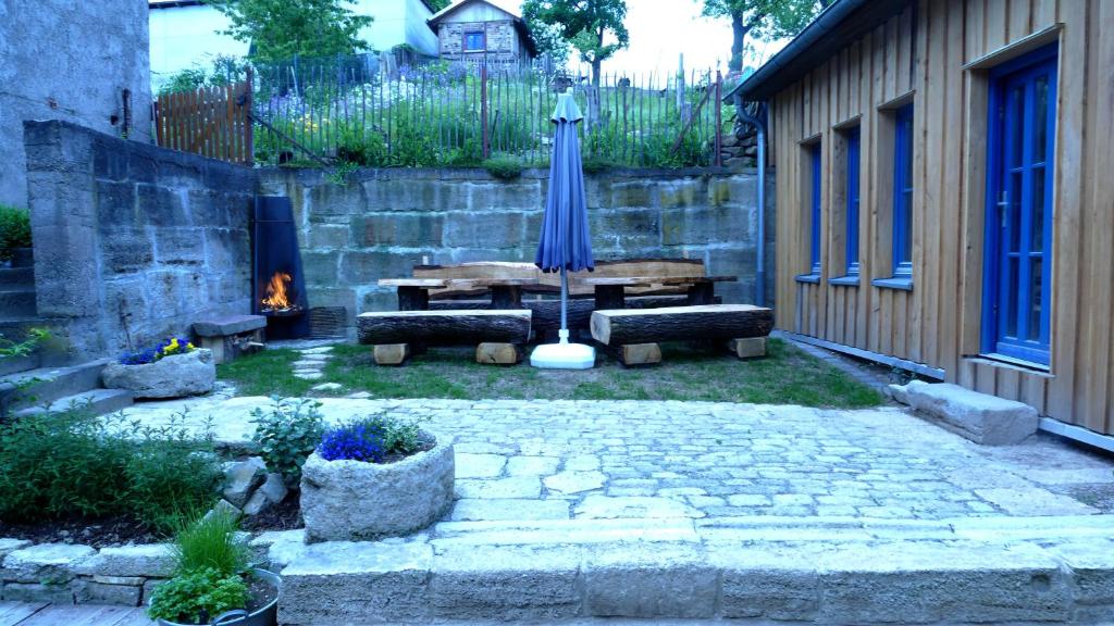 Aed väljaspool majutusasutust Hainich-Zeit