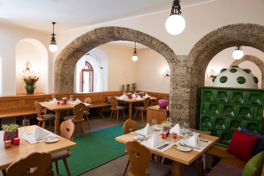 Restaurace v ubytování Genießerhotel Döllerer