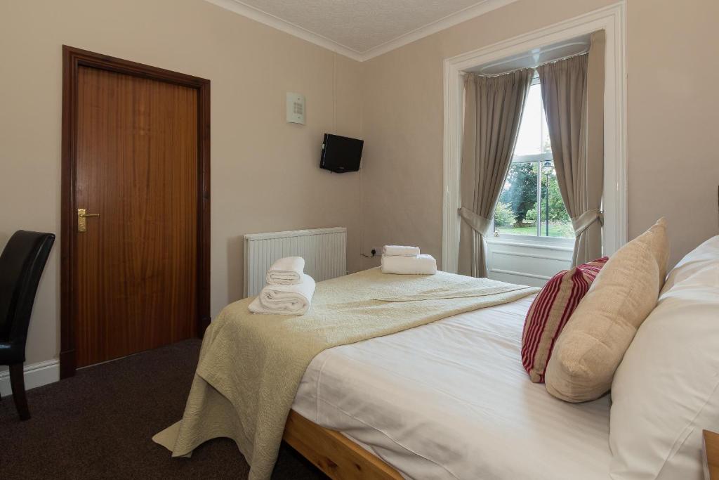 The Wheatsheaf Inn - Standard Double Room