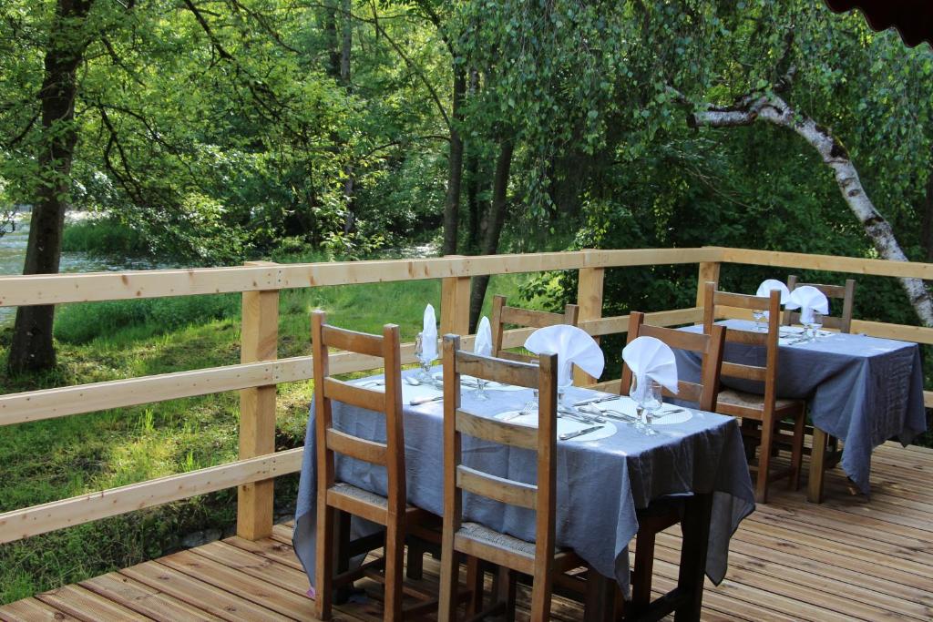 Fotografie z fotogalerie ubytování Hotel Restaurant Les Gorges de Chouvigny v destinaci Chouvigny