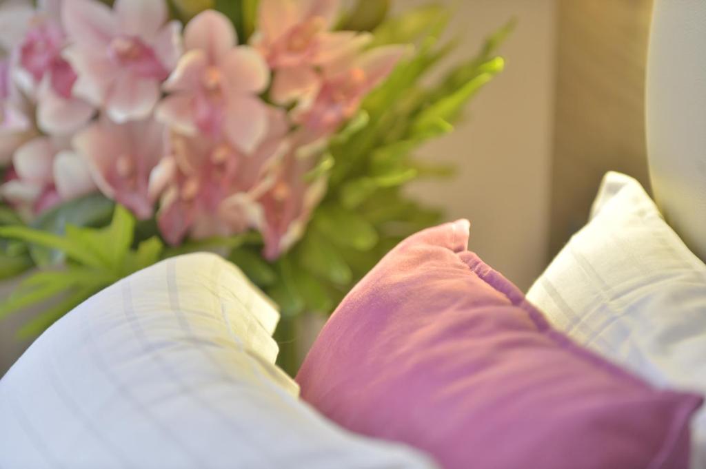 Unic Renoir Saint Germain - Resim 9