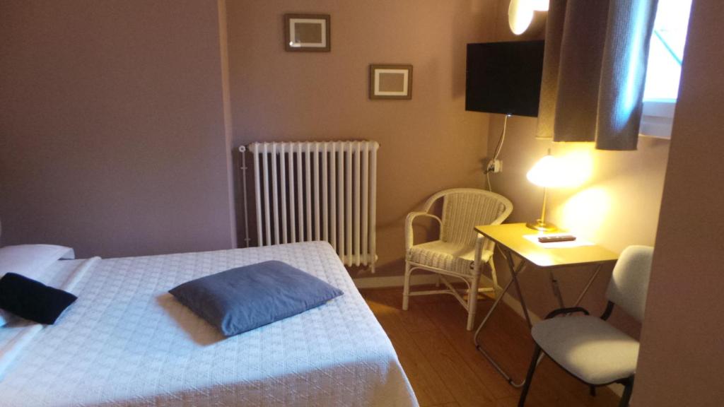 Hôtel Le Cambronne - Resim 14