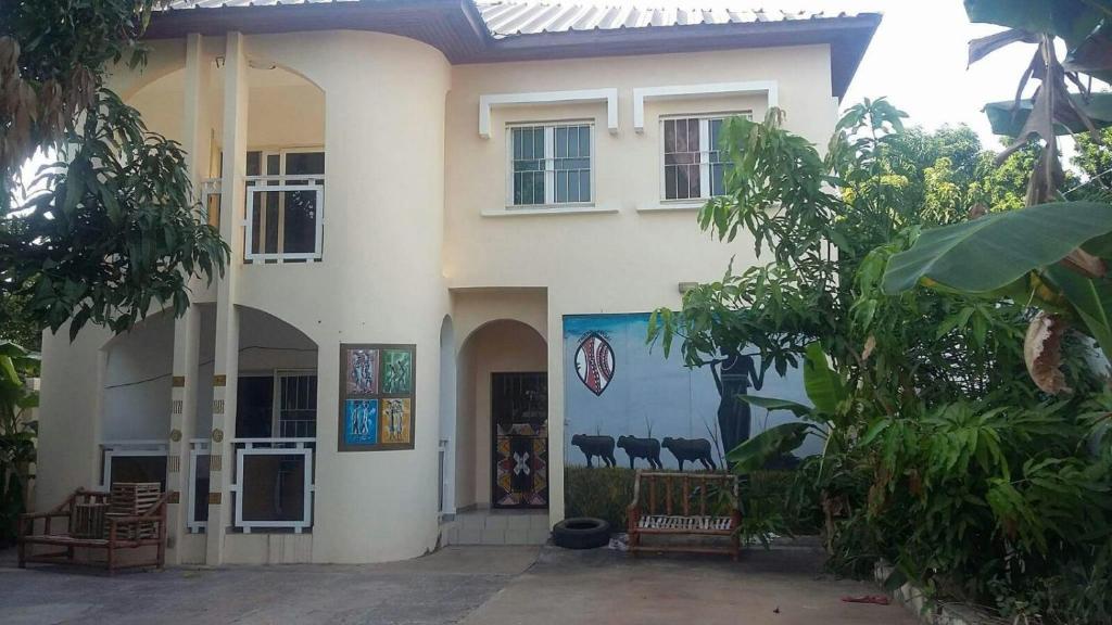Sarawally Guesthouse 5