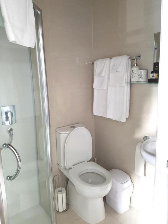 Ponsonby Manor - Resim 14