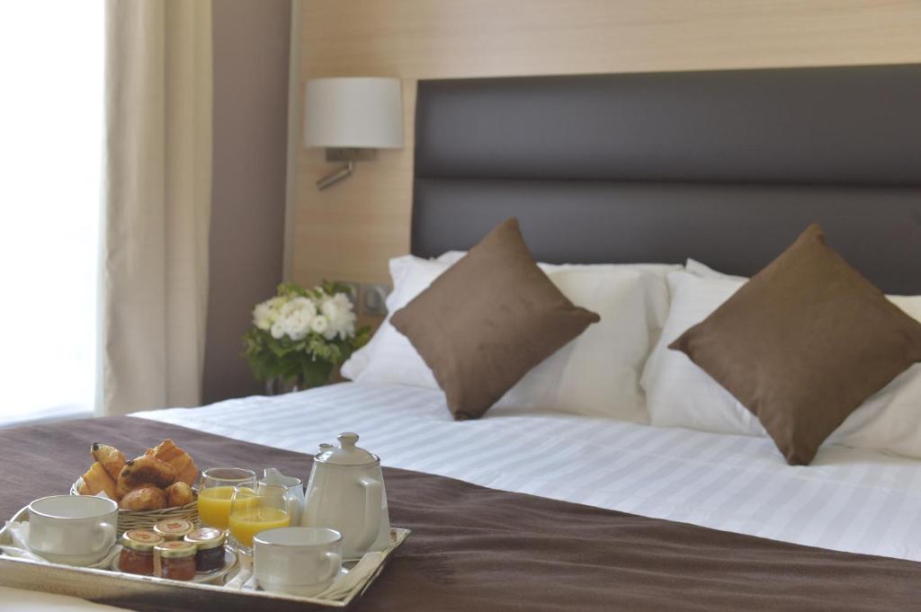 Unic Renoir Saint Germain - Resim 20