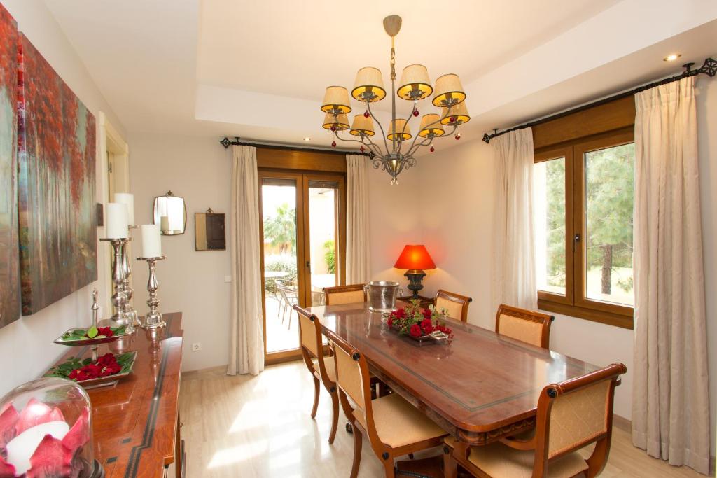 Fotografia z galérie ubytovania Villa Las Lomas de Marbella v Marbelli
