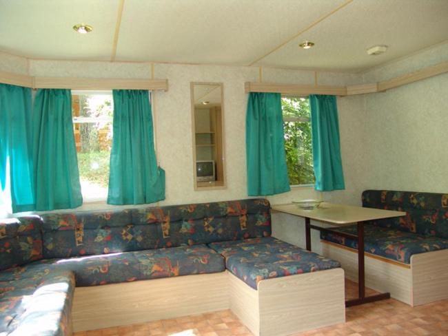Posezení v ubytování Camping Ribera del Ara