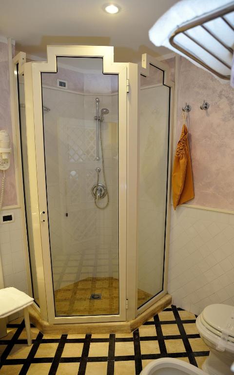 Koupelna v ubytování Hotel Porto Pirgos