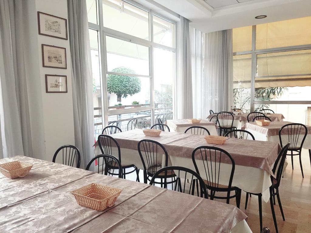 Restaurace v ubytování Hotel Amados