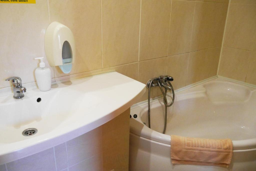 Koupelna v ubytování Malvy hotel