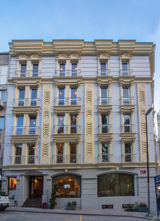 Budova, kde se hotel nachází