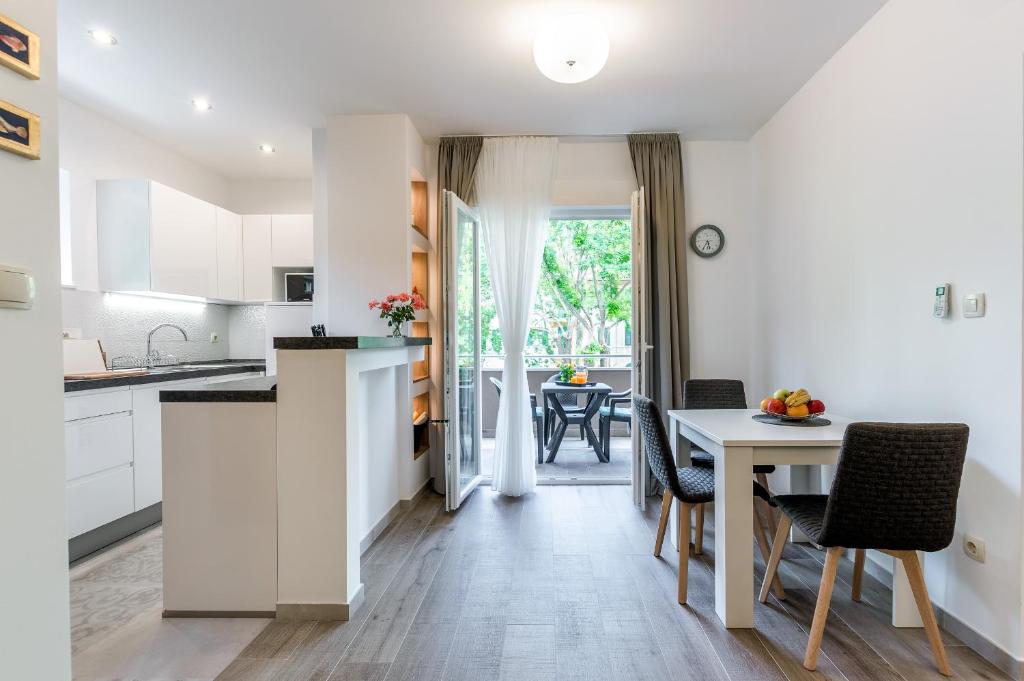 Kuchyňa alebo kuchynka v ubytovaní Top Location Apartment "Park"