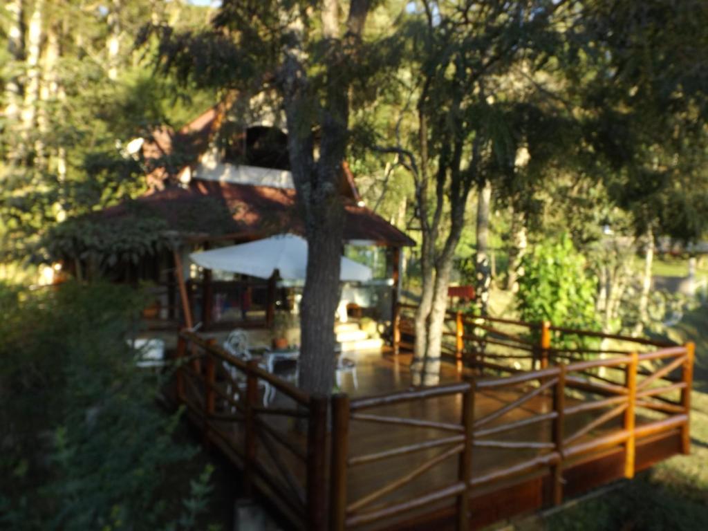  Casa na Floresta em Campos do Jordao