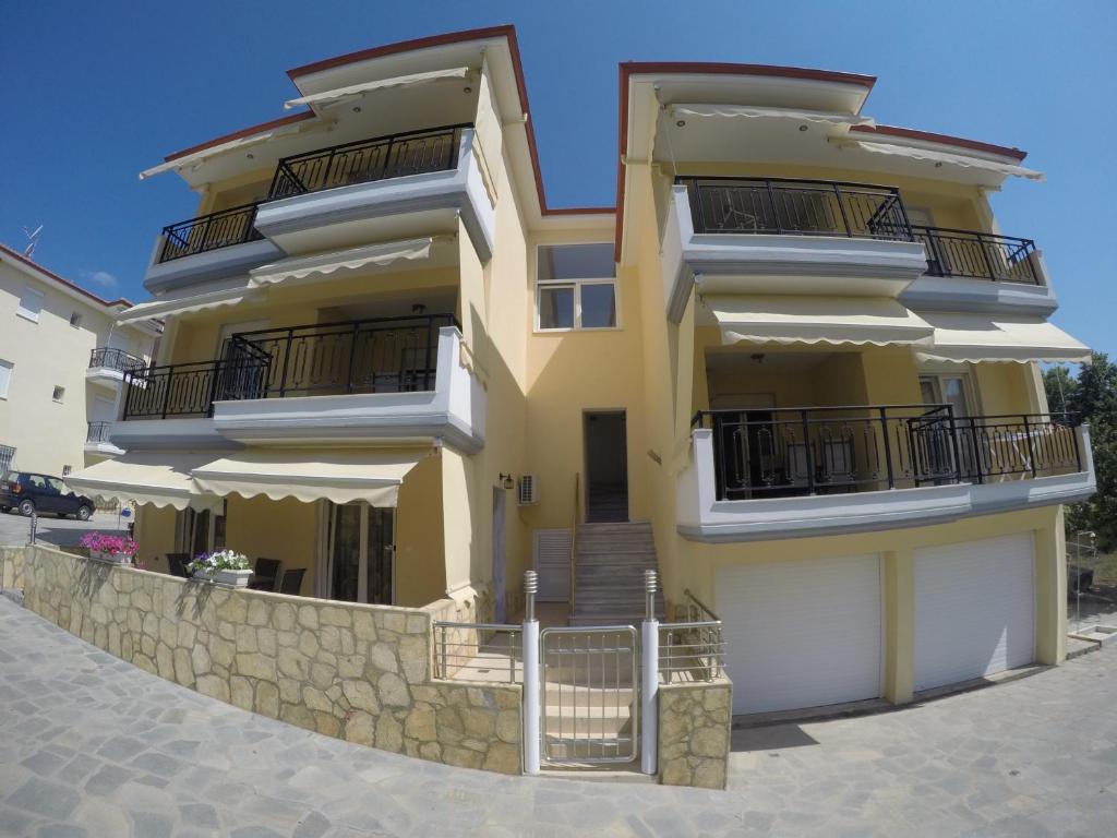 Budova, v ktorej sa apartmán nachádza