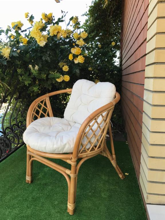 Apartments on Armavirskaya 61 - отзывы и видео