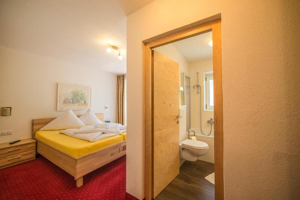 Koupelna v ubytování Chalet Bernegg