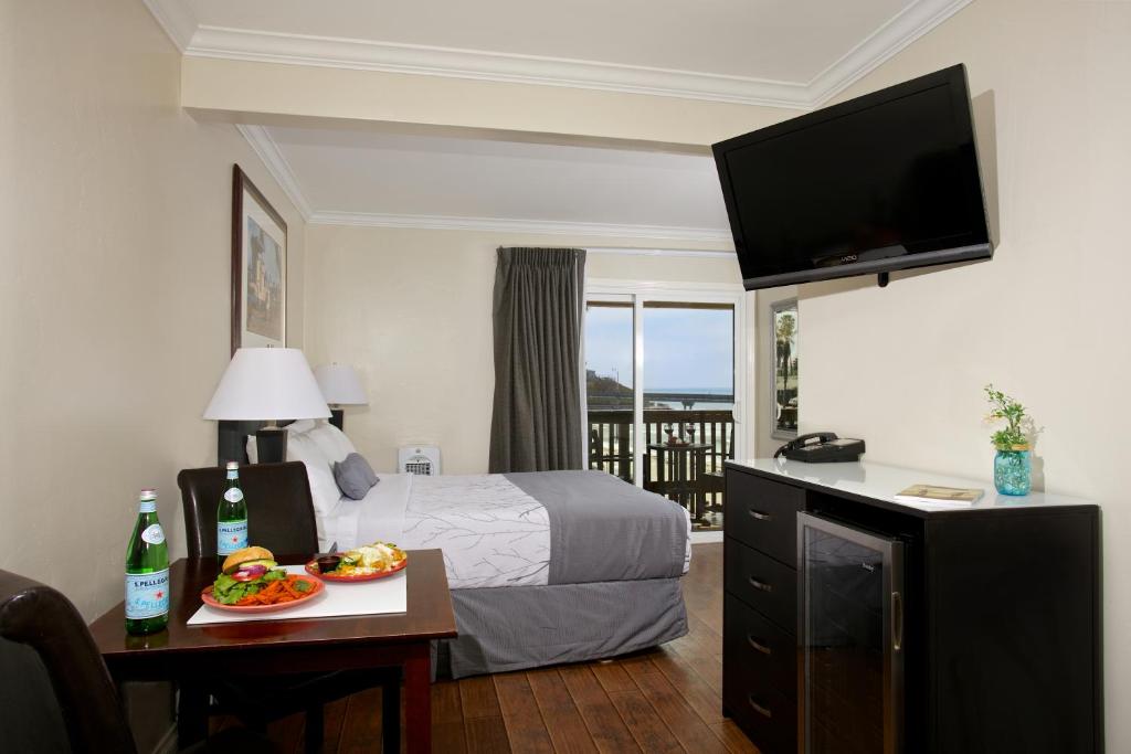 Ocean Beach Hotel photo