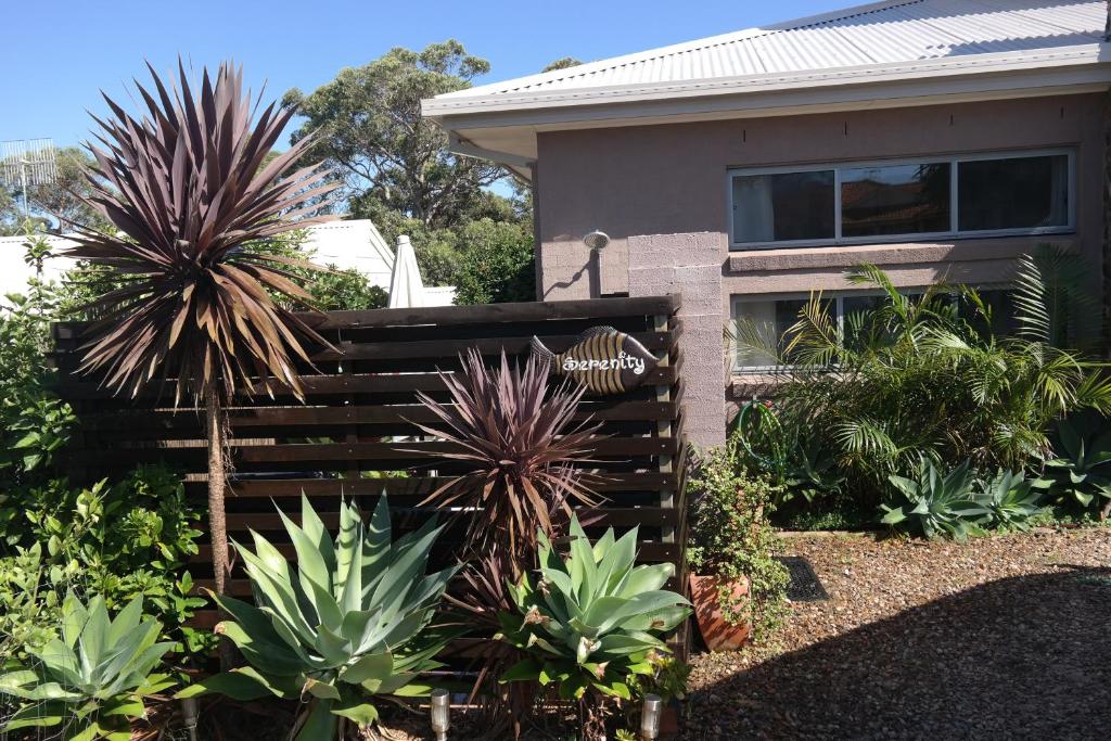 Serenity Lodge for Couples - Housity