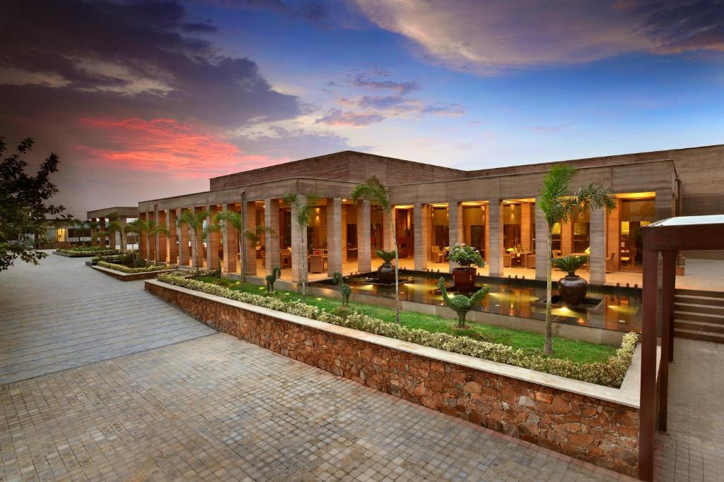 Gallery image of The Lalit Mangar in Faridabad