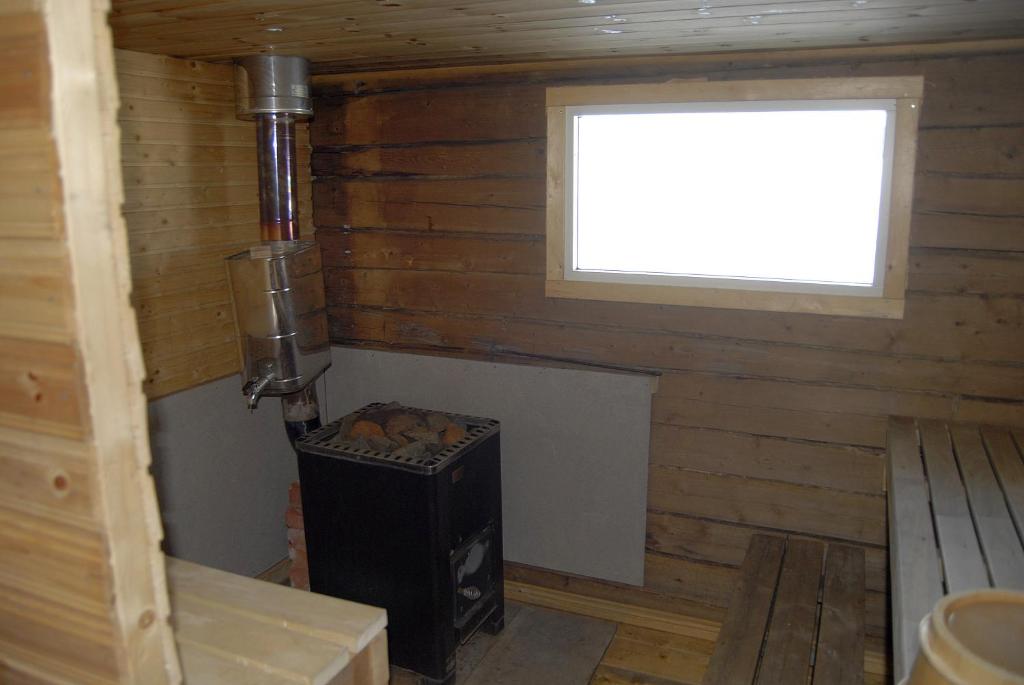 Fotografie z fotogalerie ubytování Lakeside House in Lapland v destinaci Skaulo