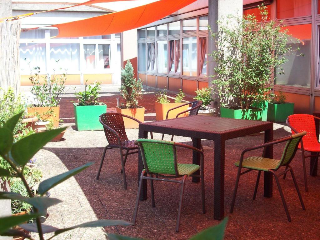 Restaurace v ubytování Gästehaus Kaiserpassage- Ihr Cityhostel