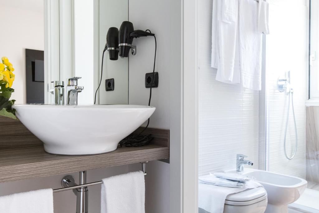 Aparthotel Isola - Resim 22