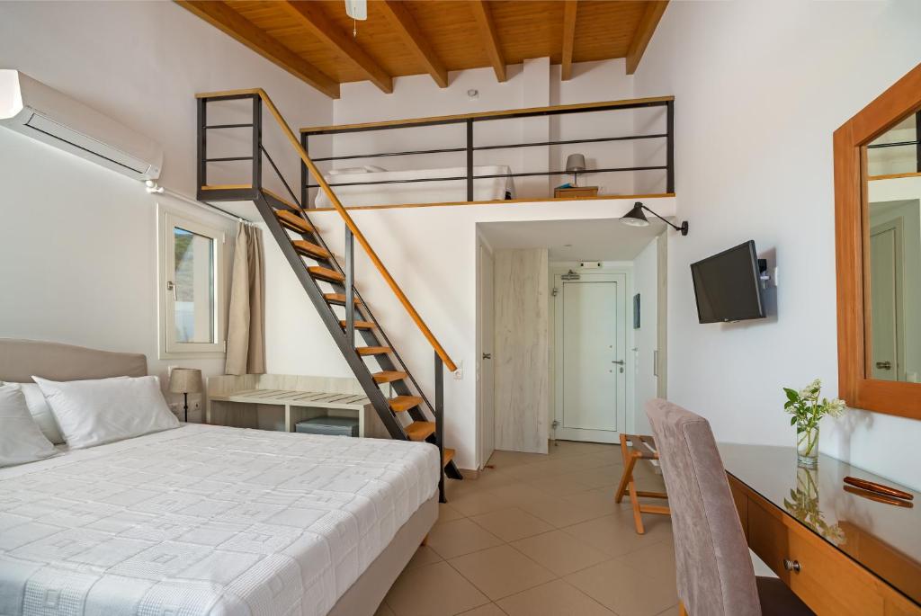 Postel nebo postele na pokoji v ubytování Pelagia Aphrodite Hotel