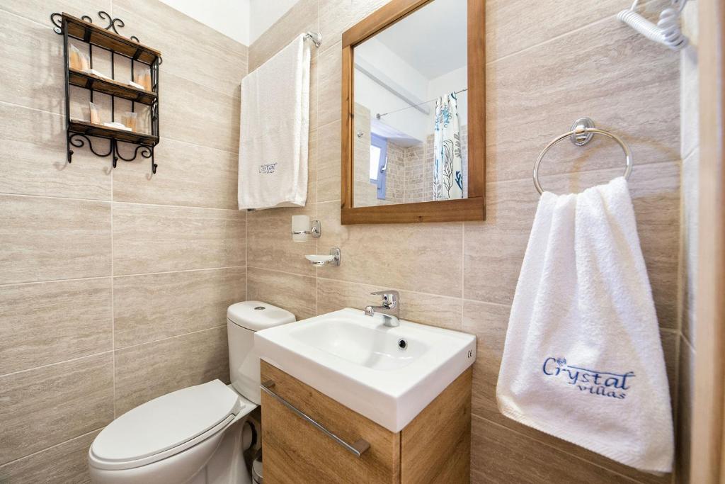 Kúpeľňa v ubytovaní Crystal Villa I