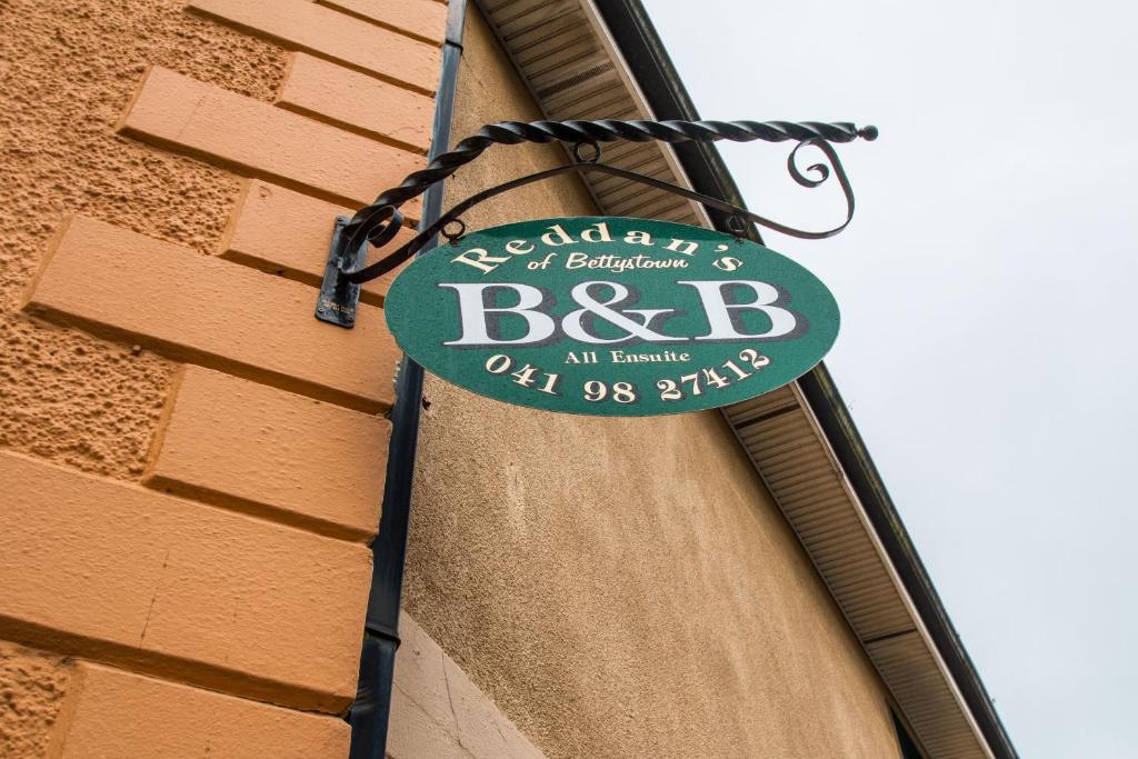 Certifikát, hodnocení, plakát nebo jiný dokument vystavený v ubytování Reddans of Bettystown Luxury Bed & Breakfast, Restaurant and Bar