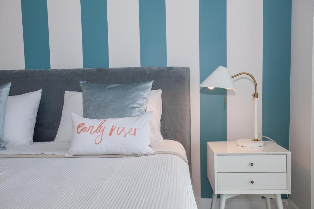 Residences by Miami Vacation Rentals - Boutique Two Bedroom Three Full Baths Balcony
