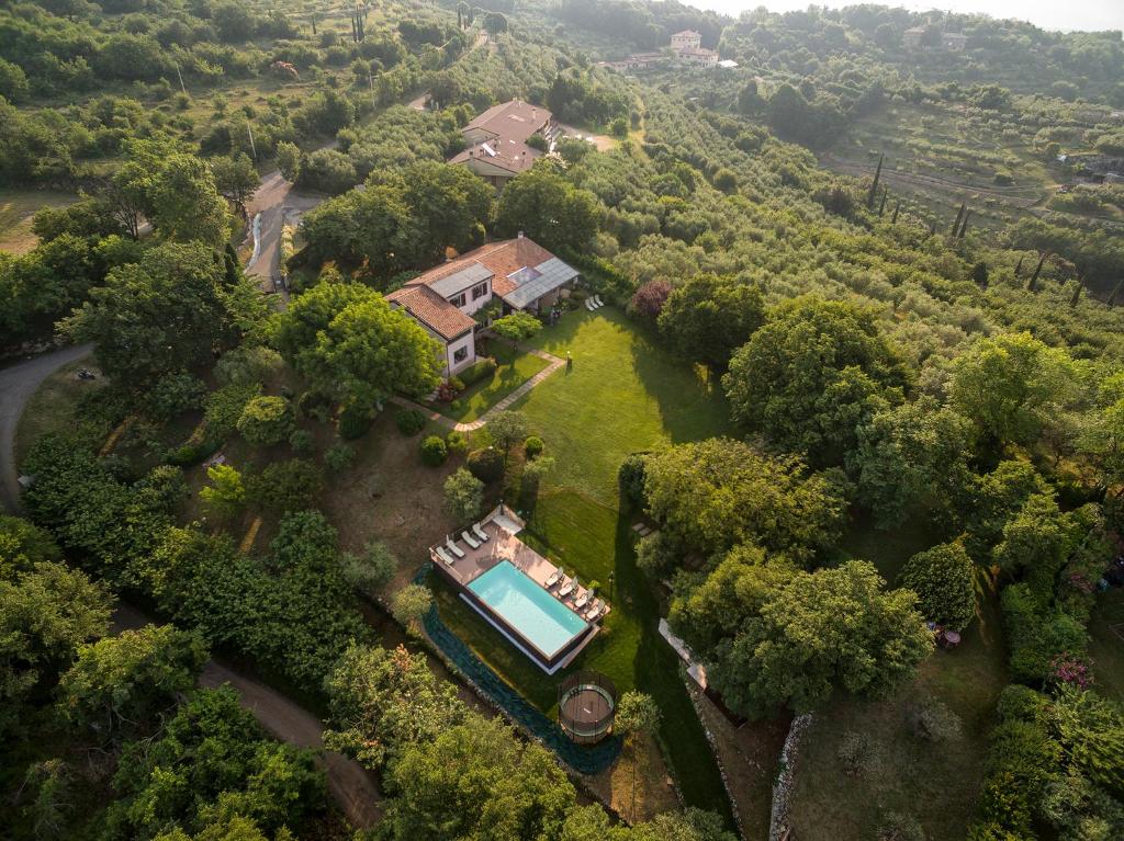 an aerial view of a estate with a swimming pool at Villa Beatrice in Verona
