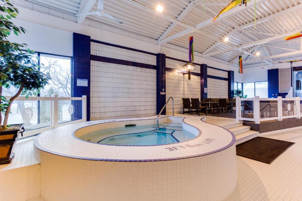 West Wing at Park Town - Resim 15