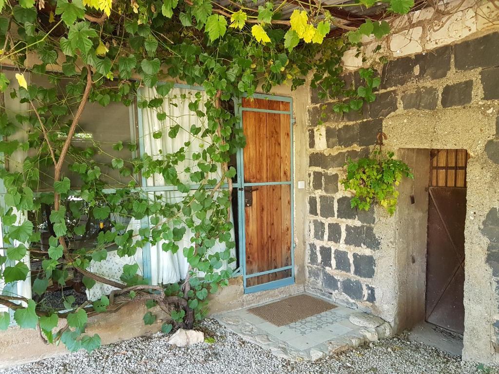 Fotografie z fotogalerie ubytování Hemdatya Stone Suites In The Galilee v destinaci Shezera