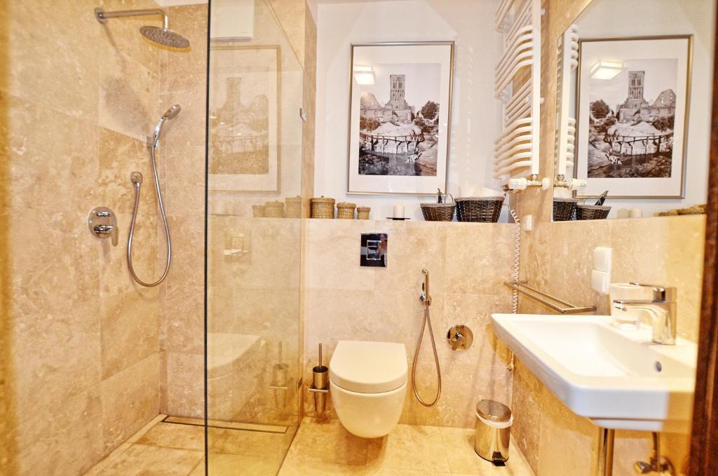 Kúpeľňa v ubytovaní Tartaczna Deluxe Apartments Gdansk
