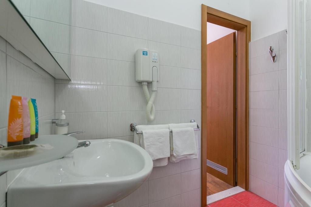 Apartments Miljas 2 - 11