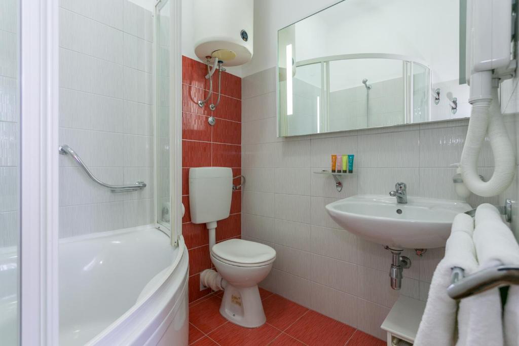 Apartments Miljas 2 - 13