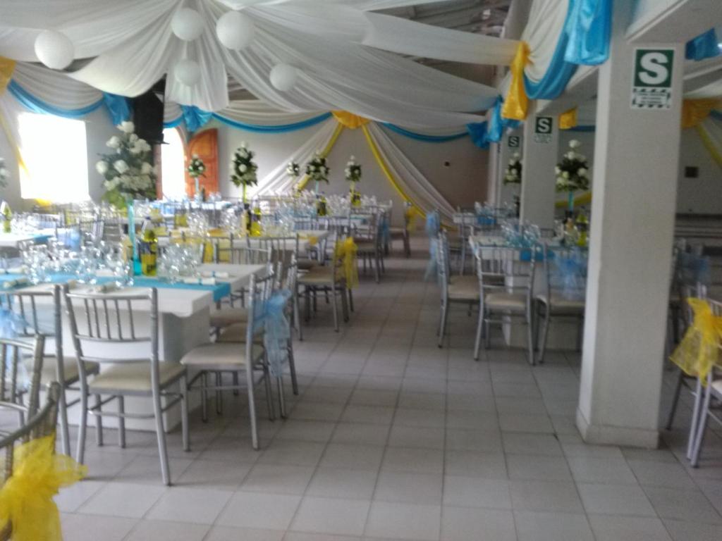 Restaurace v ubytování Hotel COMTUCAR