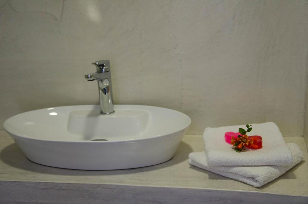 Fotografie z fotogalerie ubytování Hotel Delfini v destinaci Mylopotas