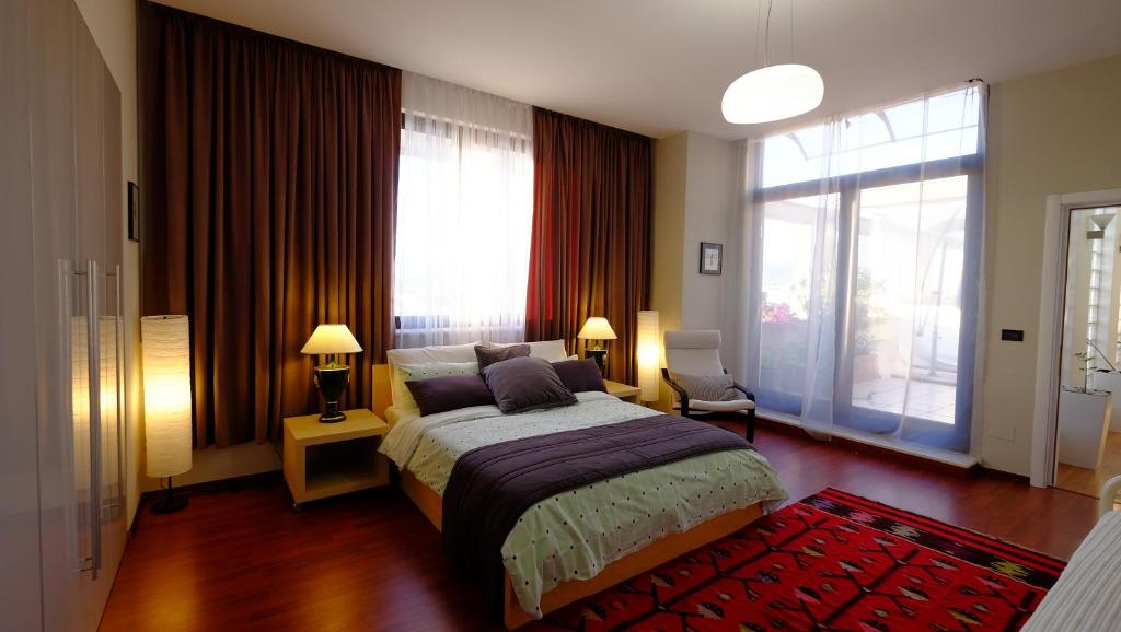 Galeria Apartment - Image 2