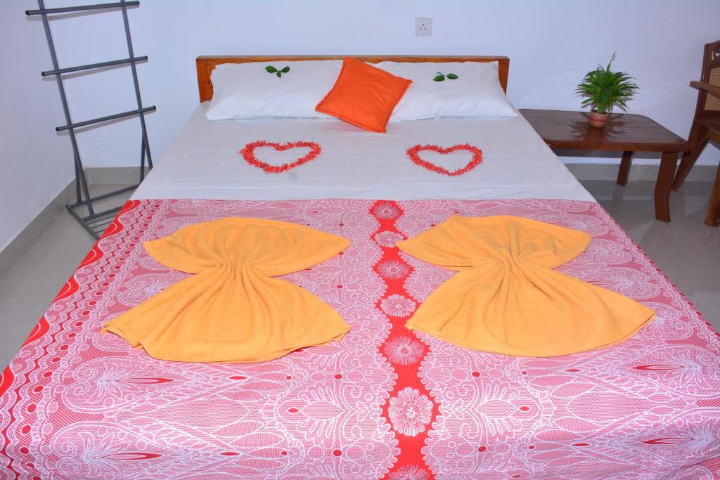 Pleasant Park Holiday Inn - 5