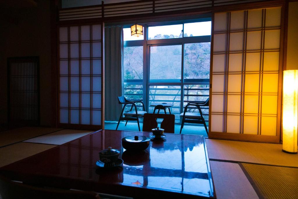 Posezení v ubytování Ryokan Seishounagon