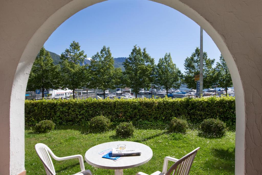 Aparthotel Al Lago - Resim 33